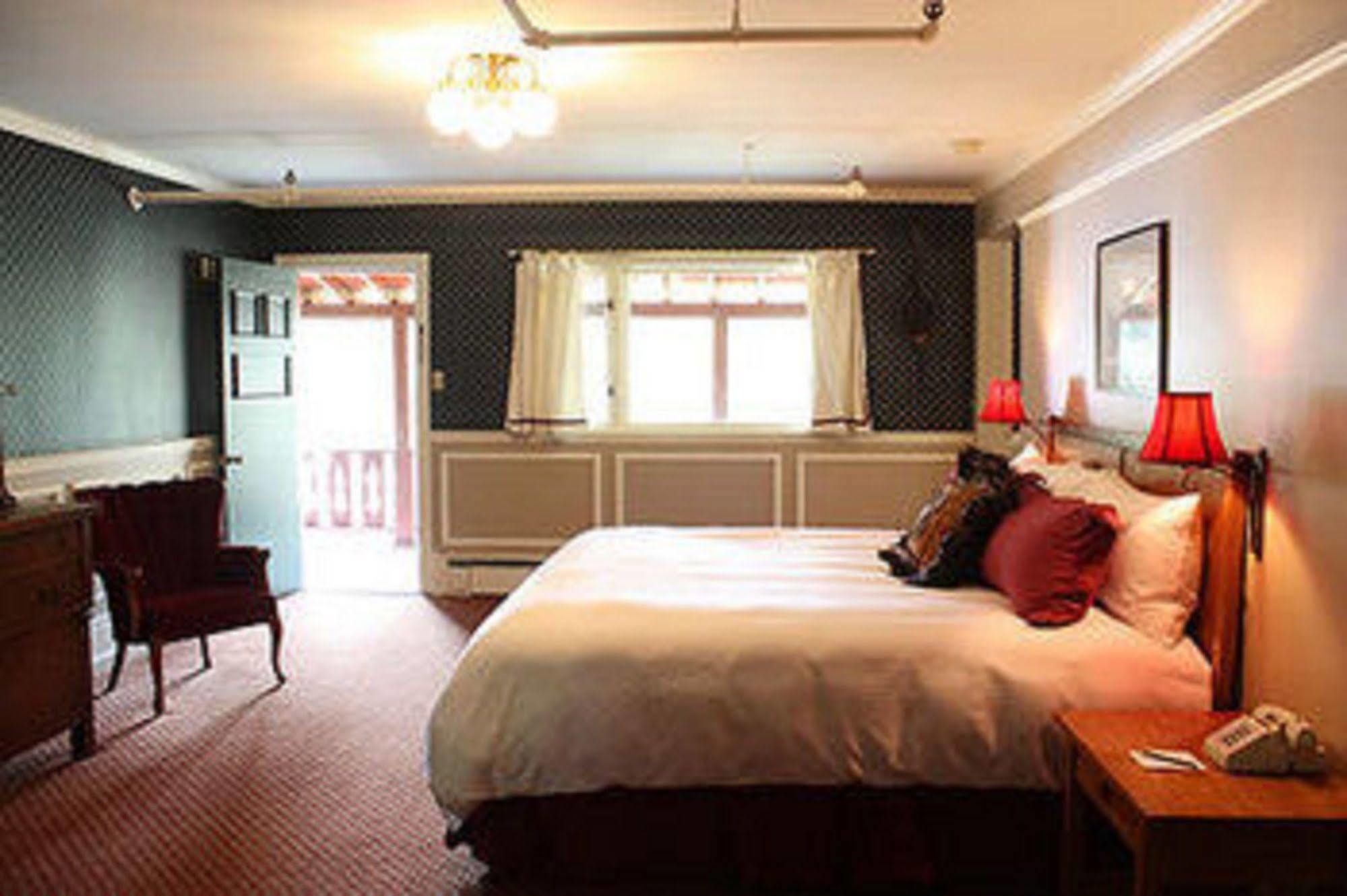 The Historic Redstone Inn Eksteriør billede